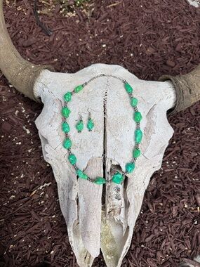 Green Stone Bead Necklace and Earring Set - Women Jewelry